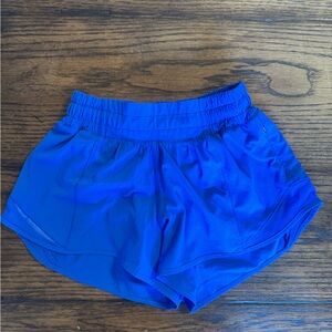 Lululemon women’s Royal Blue Hotty Hot Shorts 2.5” size 0